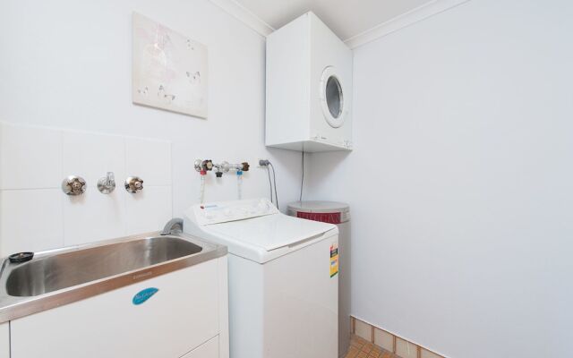 Tradewinds, Unit 4/110 Victoria Parade