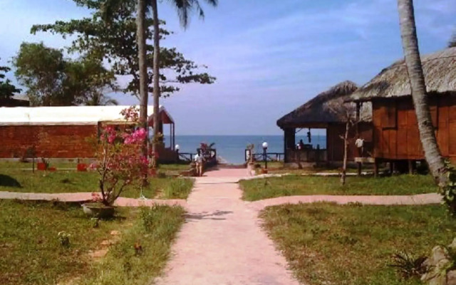 Moon Resort