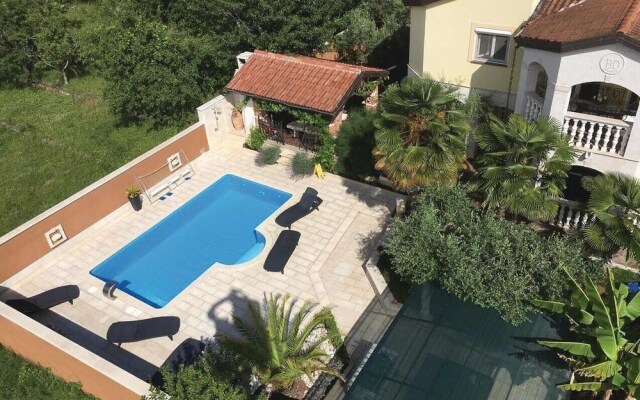 Amazing Apartment in Kosinozici With 1 Bedrooms, Wifi and Outdoor Swimming Pool