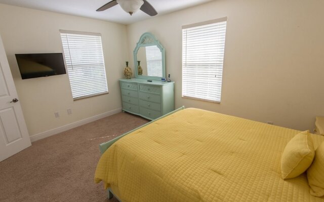 AM I Dreamin Apartment 3