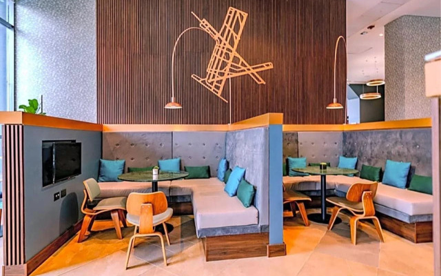 Courtyard by Marriott Santiago Airport