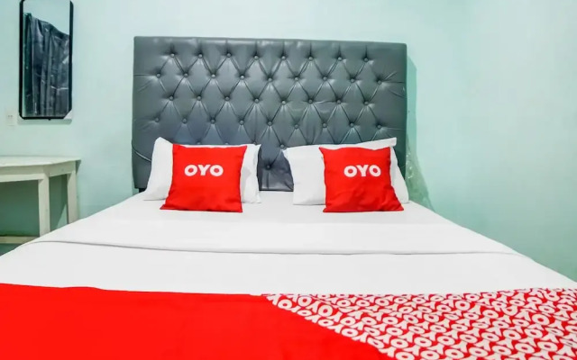 OYO 91163 Roemah Gh
