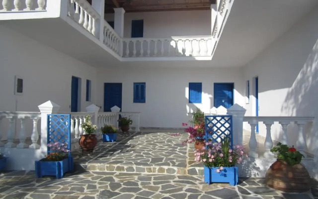 Blue Gardens Apartments