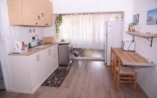 Central Apartment 5 Minutes From Beach