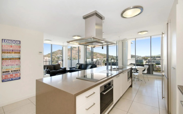 Property Vine - Dalgety Apartments