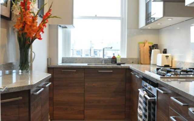 Beautiful 2 Bedroom Flat in Prime Notting Hill Location