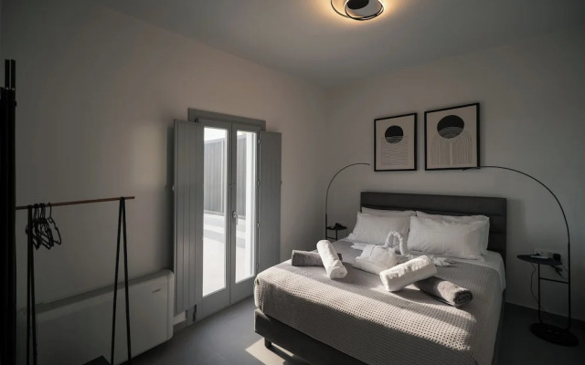 Uranides Luxury Suites
