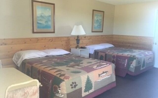 Smokey Hollow Resort
