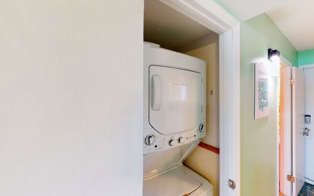 Summer House West Condos