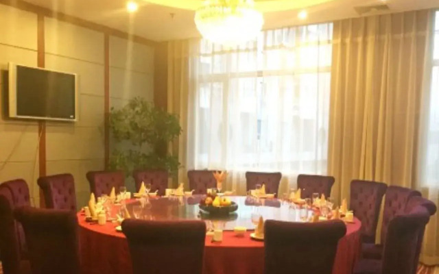 Mayfair Hotel