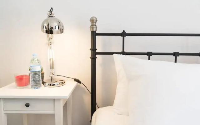 Peaceful Oasis in Randwick With Private Garden Patio