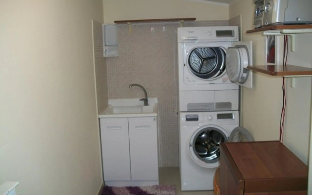 villa with private pool and air conditioning