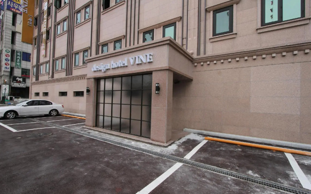 Vine Hotel