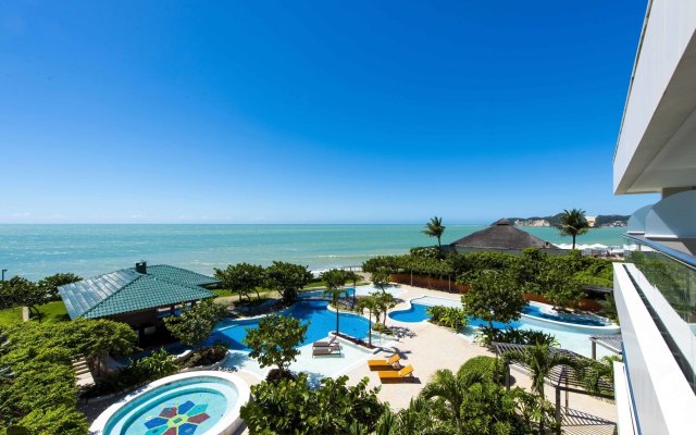Vogal Luxury Beach Hotel & Spa