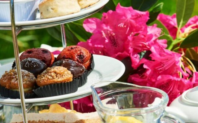 Dumbleton Hall Hotel