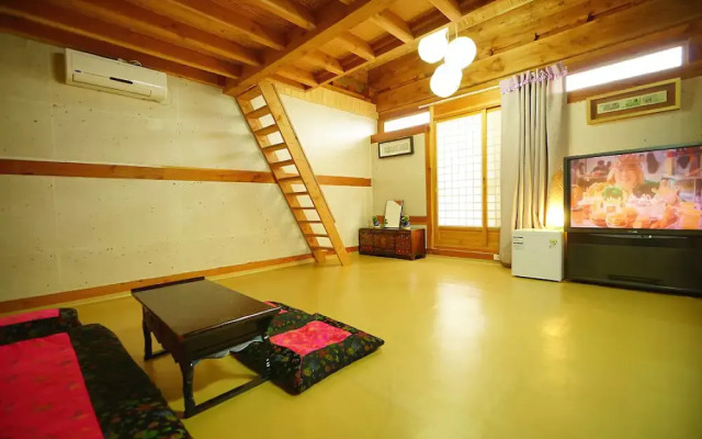 Kim Myongok's Hanok Stay
