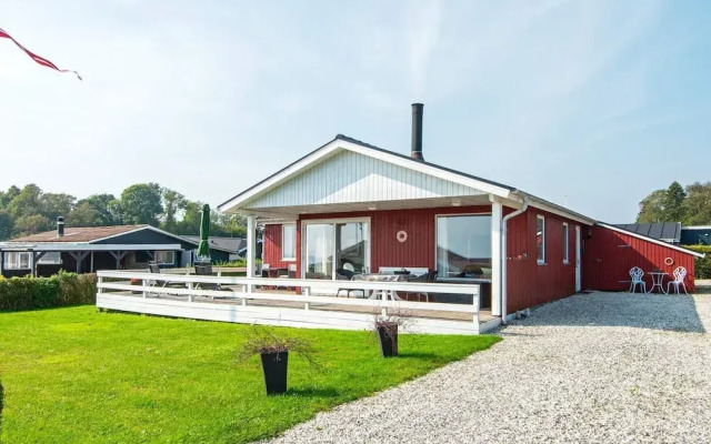 6 Person Holiday Home in Juelsminde