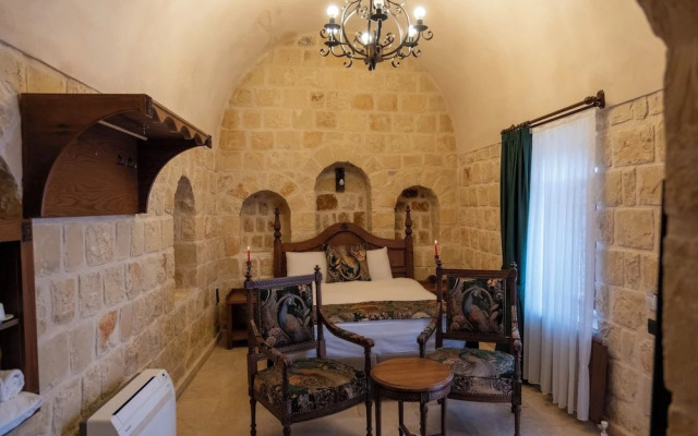 Kasr-i Divan Hotel