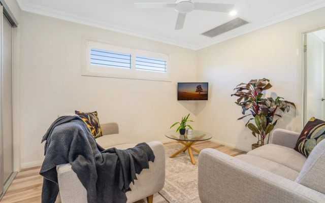 Newcastle Short Stay Apartments - Adamstown Townhouses