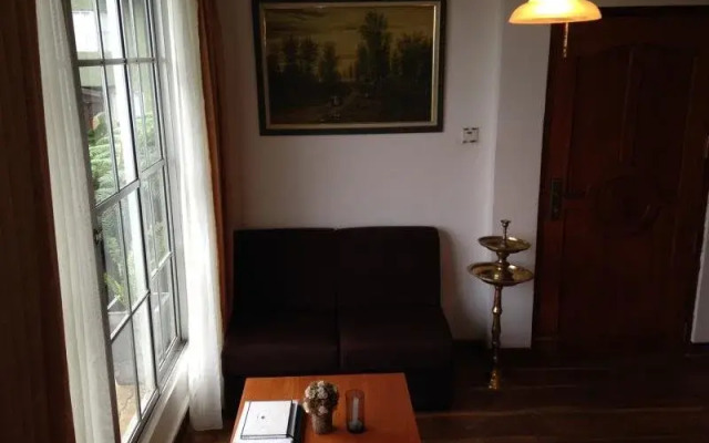 Misty Hills Boutique Cottage