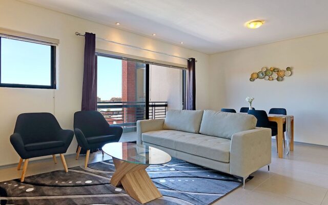 Manhattan Suites 703