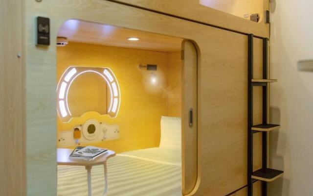Luma Casa Capsule Hotel @ Setia Alam