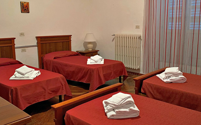 Casa Regina Montis Regalis