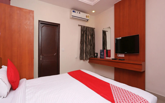 OYO 7859 Hotel Gurukripa