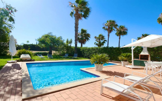 Vila Castro, Cleverdetails CD239