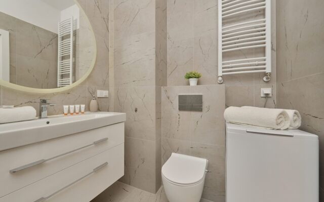 Tasteful Apartment in Wroclaw by Renters