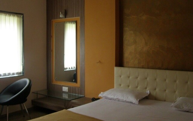 Hotel Sanai Residency