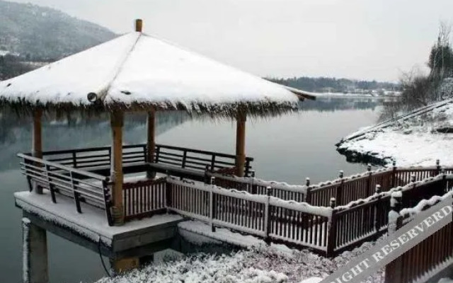Zhongxiang Hot Spring Resort Hotel