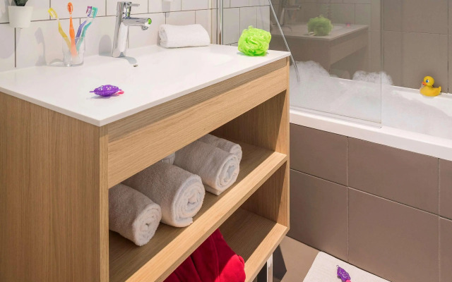 Matabi Hotel Toulouse Gare by HappyCulture