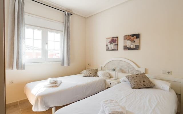 Serene Holiday Home in Baños y Mendigo With Swimming Pool