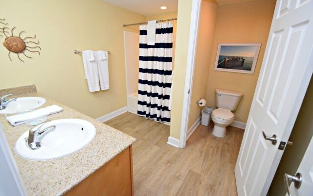 Sanibel 705 by RedAwning