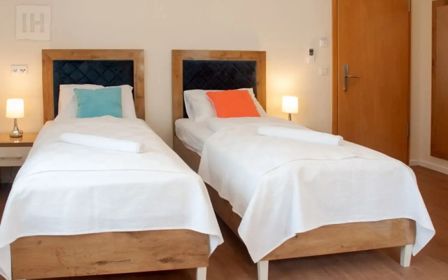 Hotel Isha