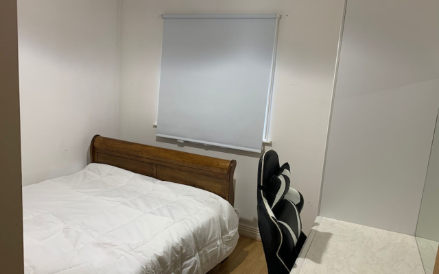 Room-two Rooms Total 5 Persons max