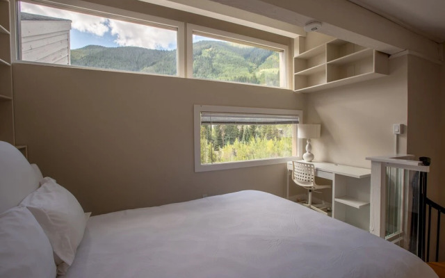 Charming Mountain Loft With Terrace