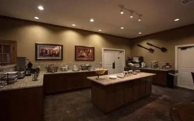 The Lodge at Kenedy