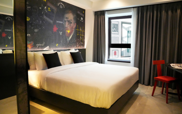 So City Hotel