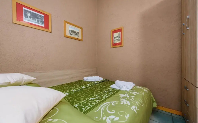 Nice Apartment With Pool