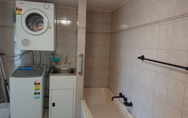 Surfers Hawaiian Apartments