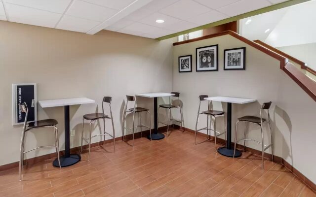 Sleep Inn & Suites Allendale