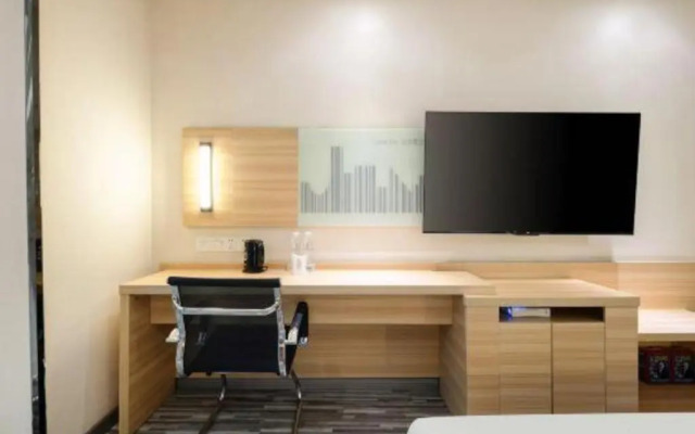 City Comfort Inn (Hechi Chengxi Avenue)