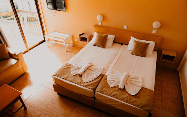 Penelope Beach Hotel Apts