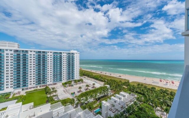 Collins Avenue Condo #90419