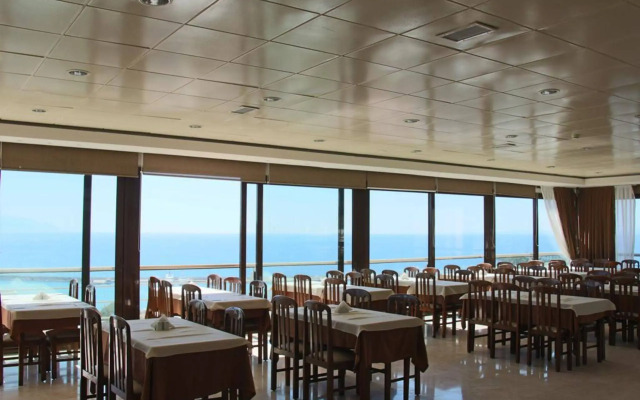 Esat Otel