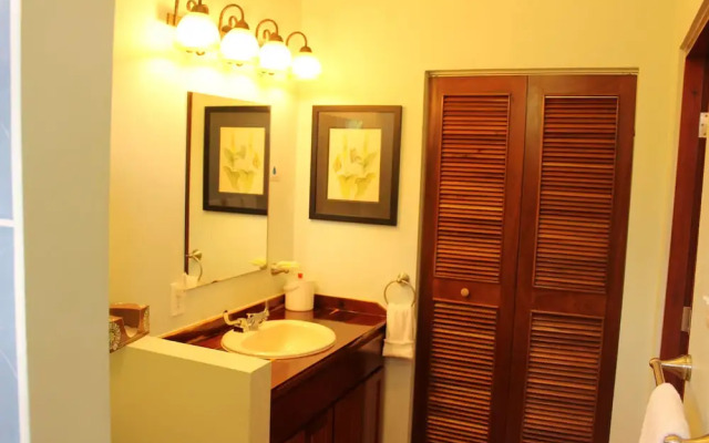 The Crimson Orchid Inn at Orchid Bay