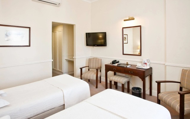 Queen’s Hotel by BON Hotels