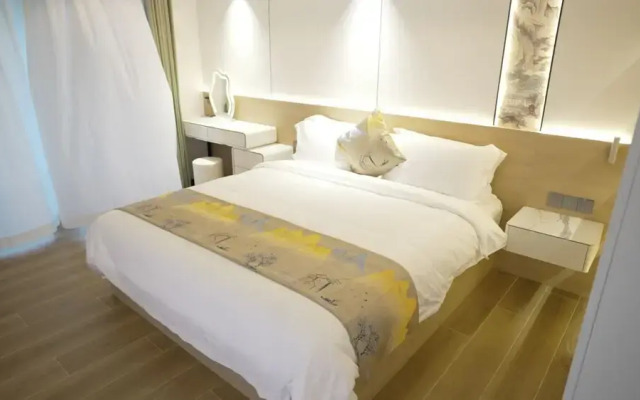 Unicorn Rocket Resort